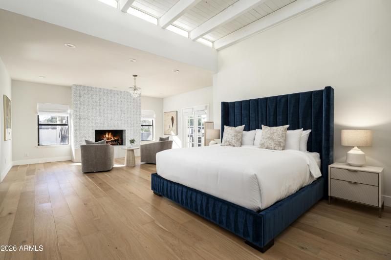 10111 E Cholla St-19