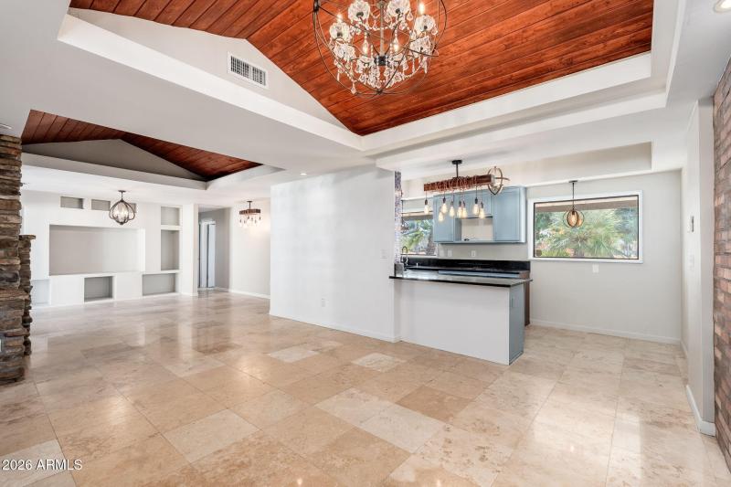 3002 E Glenrosa Ave, 01-15 - 04