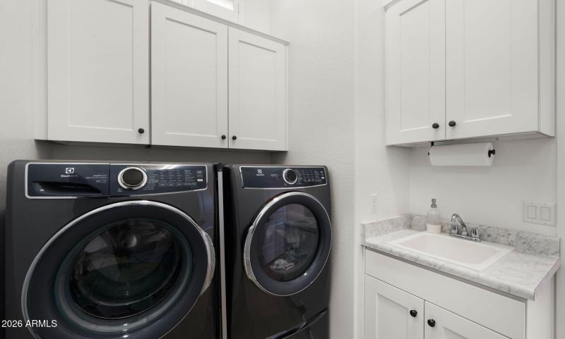 33-web-or-mls-Laundry Room