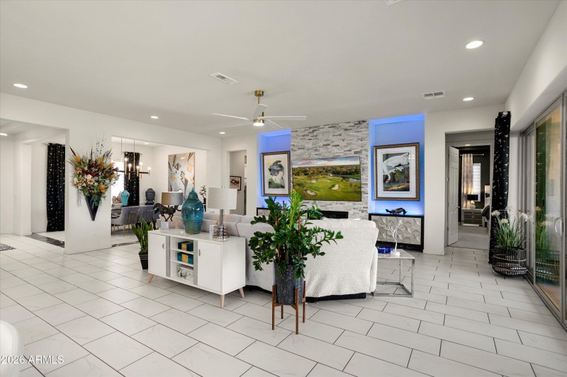 16-18857 N 269th Ave