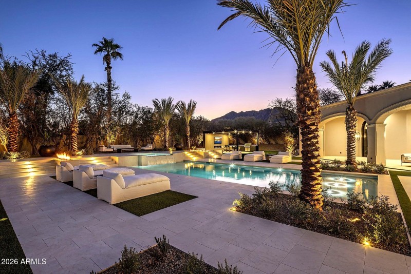 MLS_BRIGHT_43-web-or-mls-IMG_4231