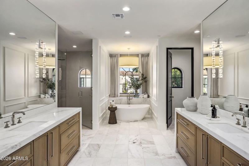 50-web-or-mls-D46A5228