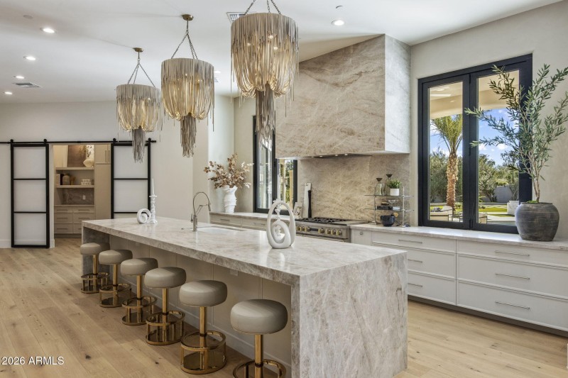 60-web-or-mls-D46A5303