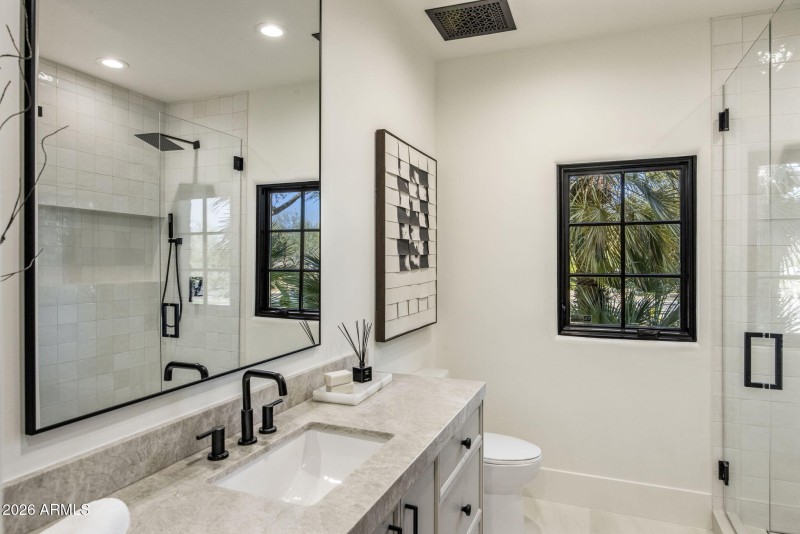 70-web-or-mls-D46A5362