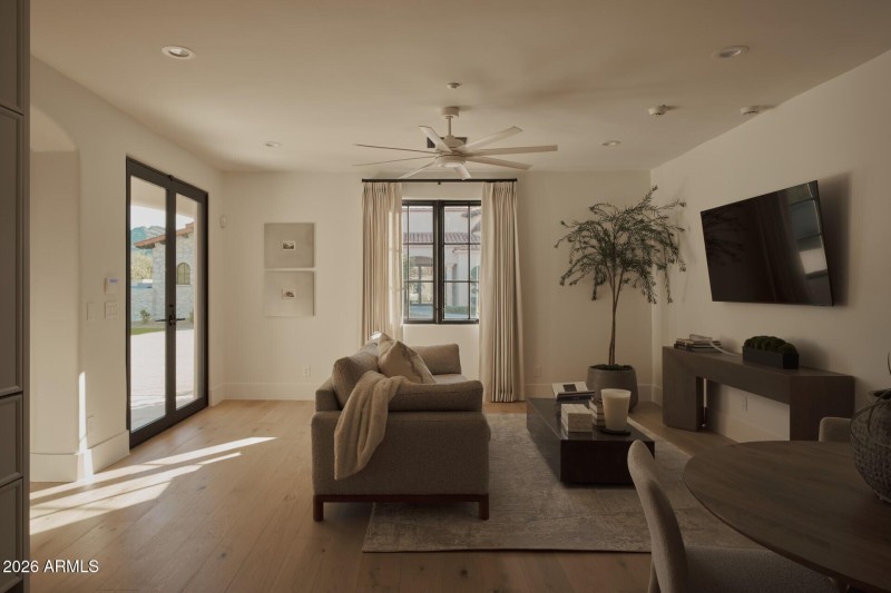 4901-e-tomahawk-trail-19