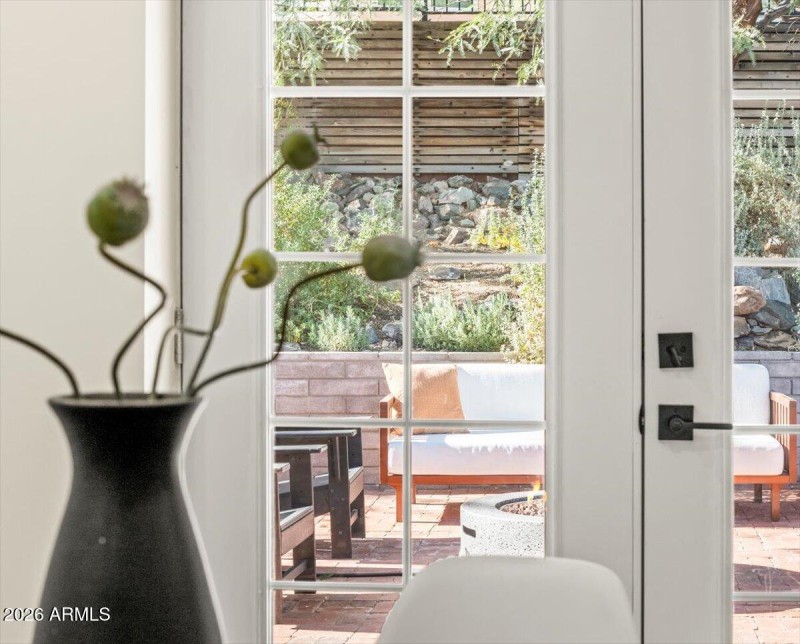 Casual Dining out to Pool