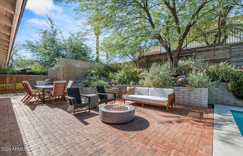 Outdoor Entertaining