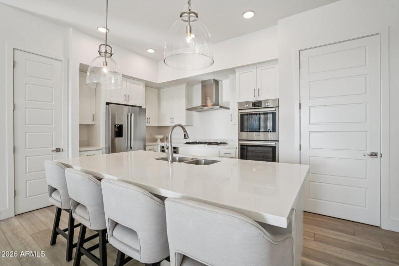 16-web-or-mls-E Deer Valley Dr-S1701-016