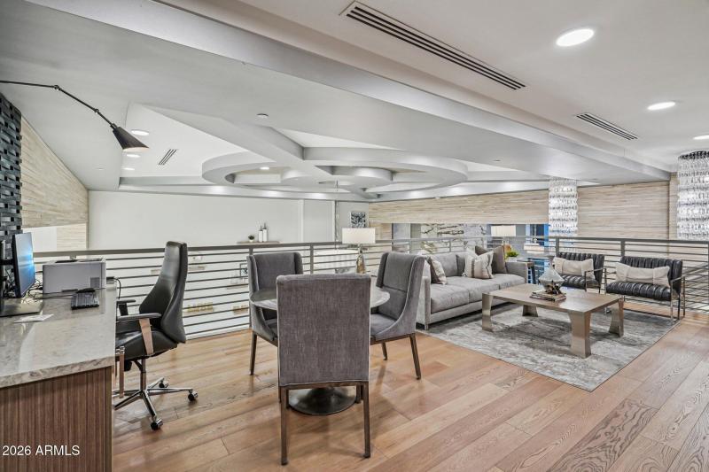 68-web-or-mls-E Deer Valley Dr-1701-908