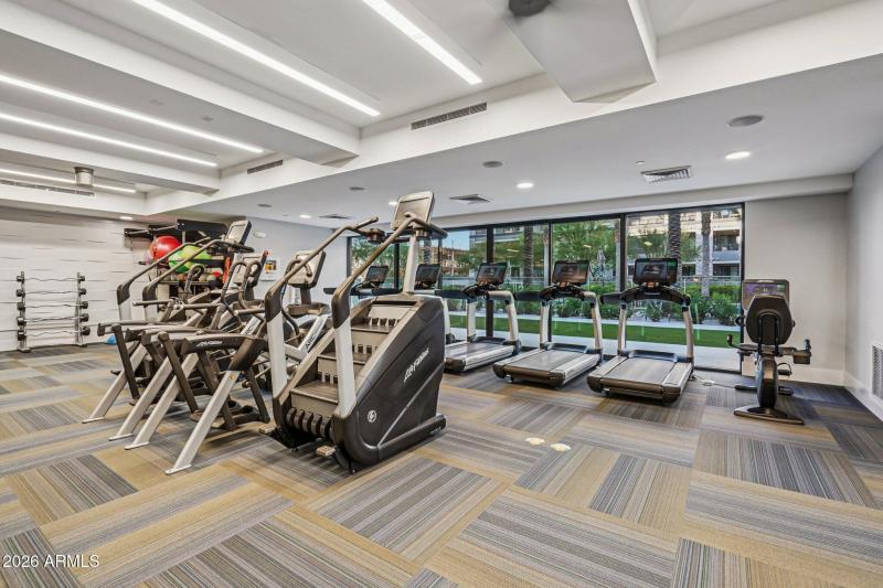 80-web-or-mls-E Deer Valley Dr-1701-920