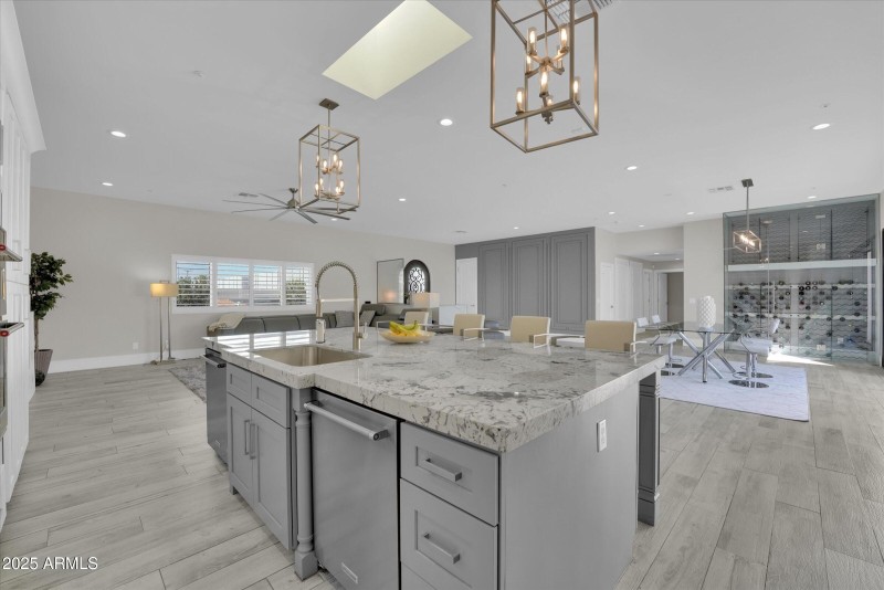 np 76 kitchen frnt door fr aa 2-25