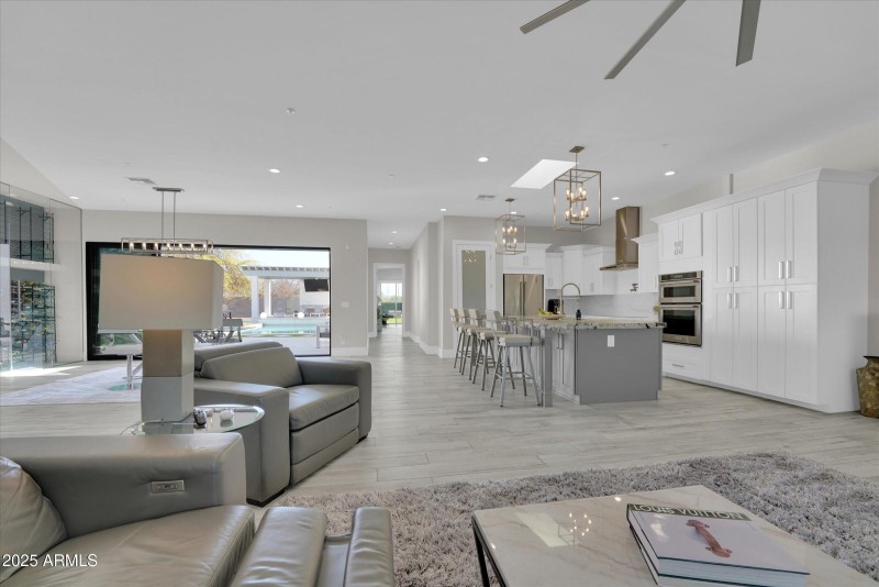 np 76 fr kitchen aa 2-25