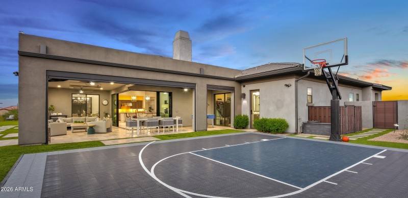 019_Backyard Sports Court