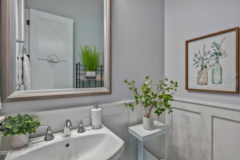 032_The Perfect Powder Room