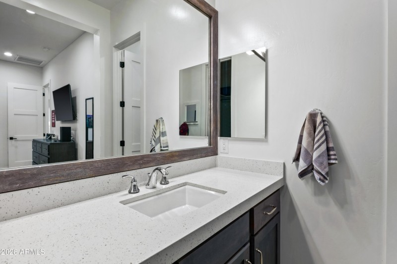 045_Guest Ensuite Bath #1