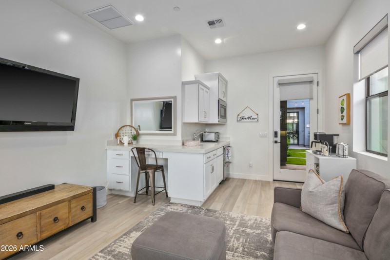 056_Kitchenette with Bar Seating