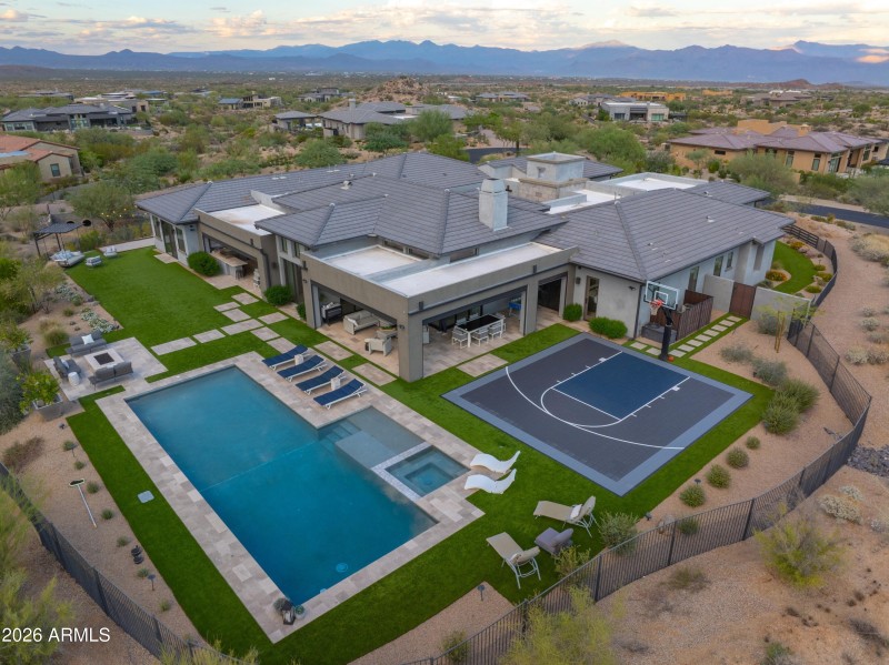 064_True Resort Living