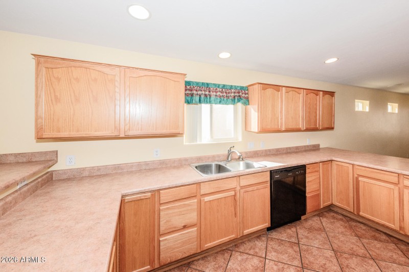 017 - 511 S. Clubhouse Lane