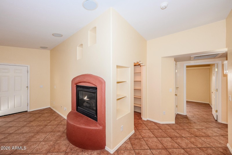 024 - 511 S. Clubhouse Lane