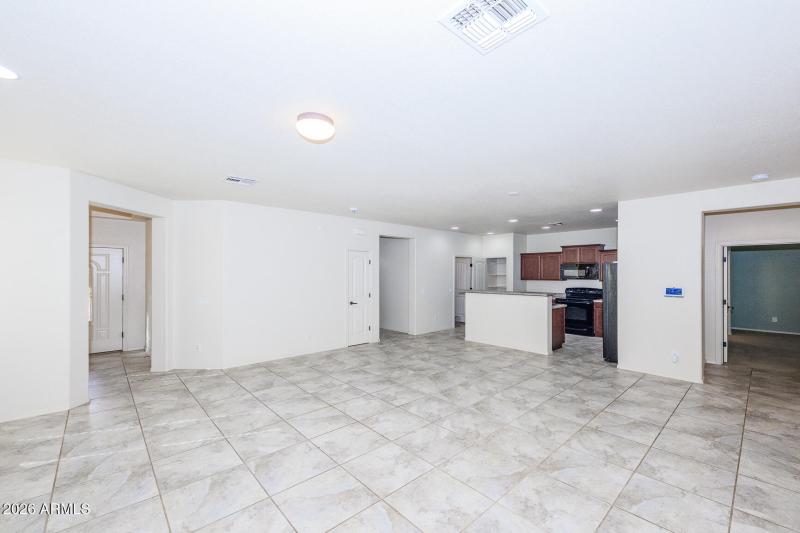 016 - 5483 Waco Drive