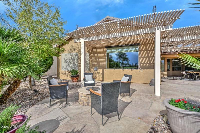 1-web-or-mls-Patio-Firepit