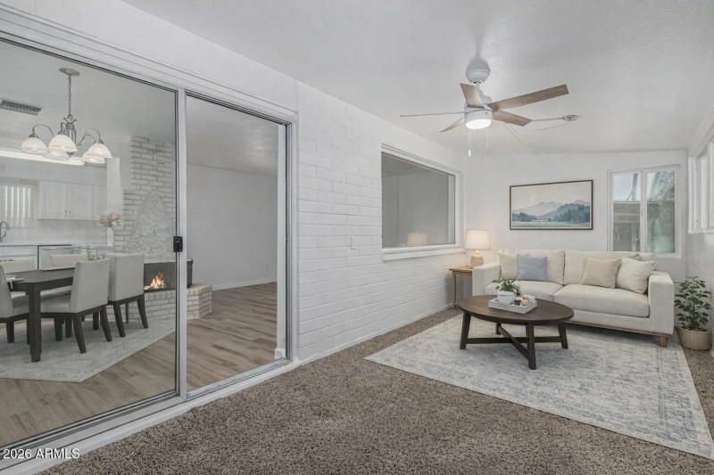 Staged_Photo_6051_E_Ensenda_5+