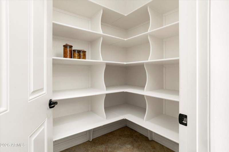 Walkthrough Pantry