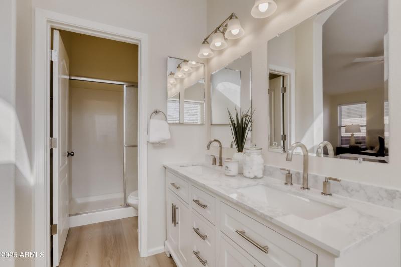 12333 W Marshall Ave - MLS Sized - 027