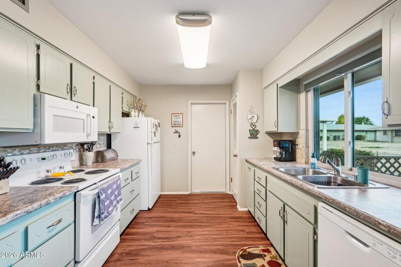 16-web-or-mls-W Sandstone Dr-S2401-016