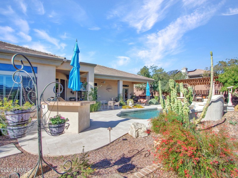 17-Backyard-pool-deck-(7)