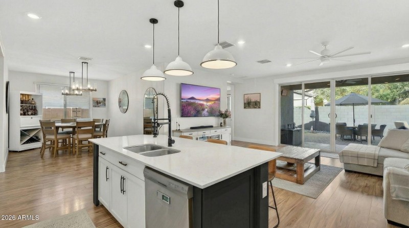 24-web-or-mls-1000018074