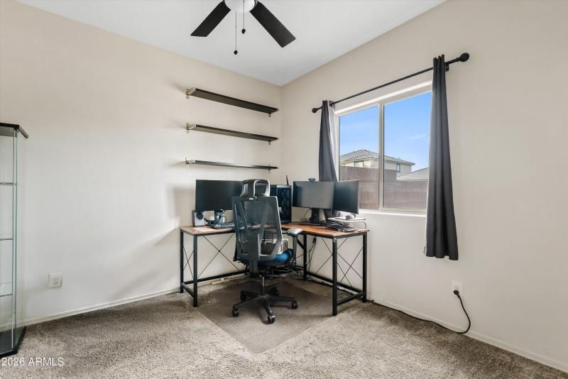 Bedroom/office