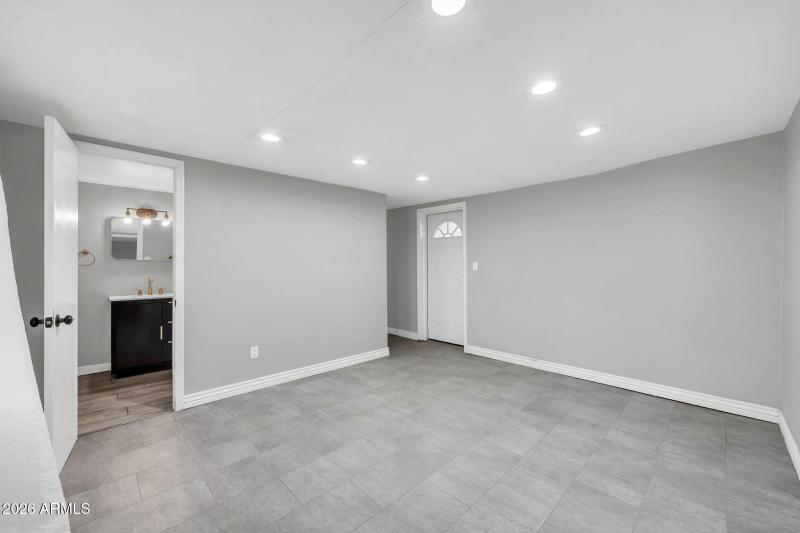 2302 E Yale Street, Phoenix, AZ 85006