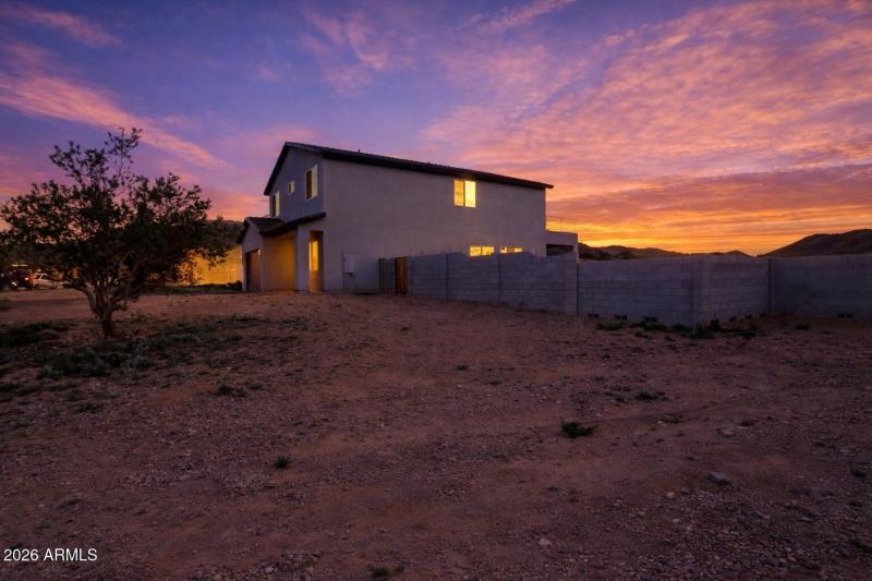 0863ABF6-8C79-46E5-9808-72B37F179533