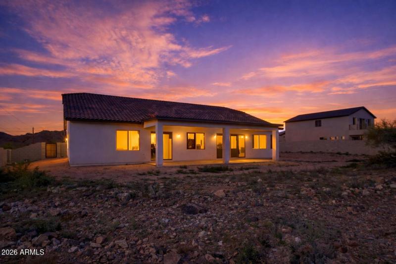 BDF08A3D-323F-4E93-BAD9-CBFE435CD060