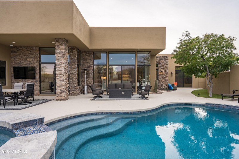 002_The Dazzling Day