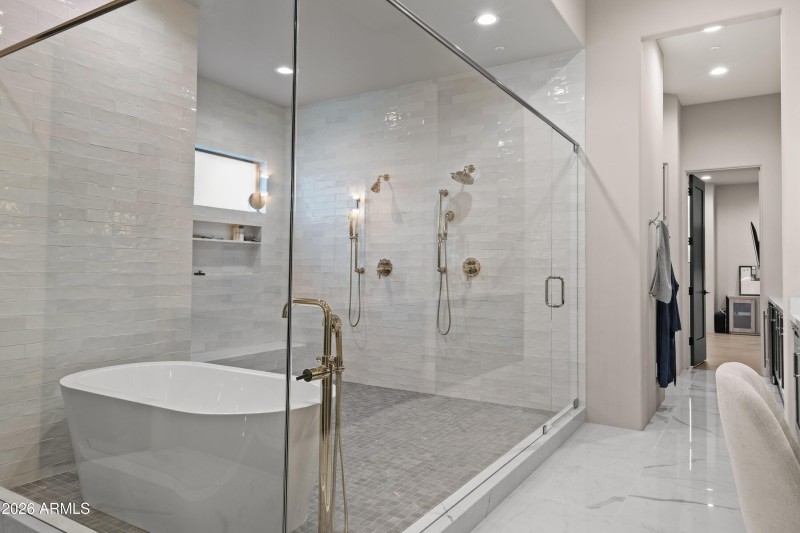 017_Luxury Bath Dynamics