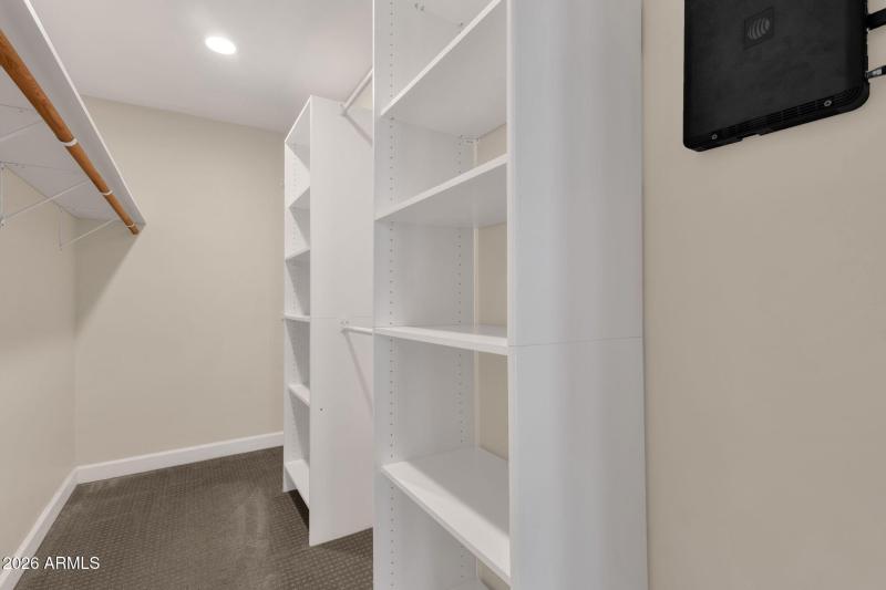 20-web-or-mls-15019-n-mayflower-dr