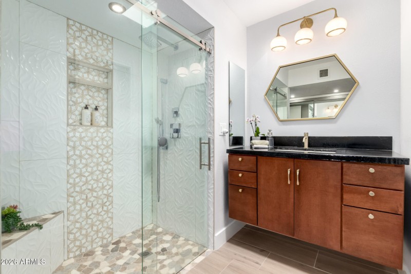 Guest Suite Bathroom