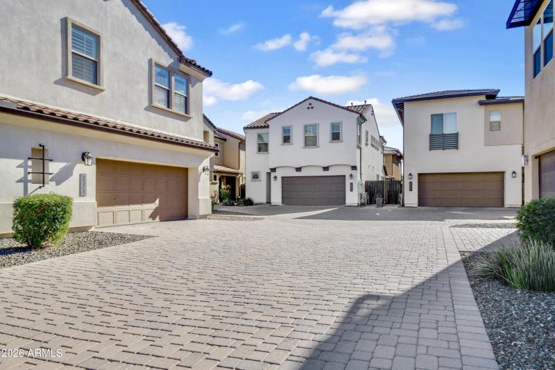 341358B4-1A38-4671-A1D0-75A415F63436_1_2