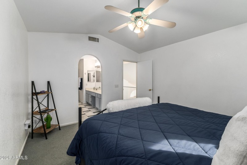 Primary Bedroom w/En-Suite