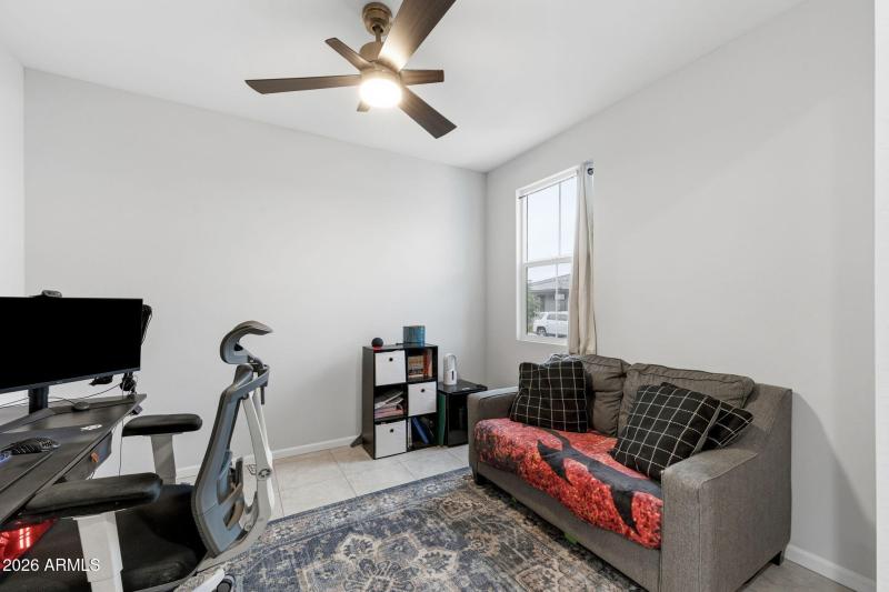 035__2487 E Boulder Ave