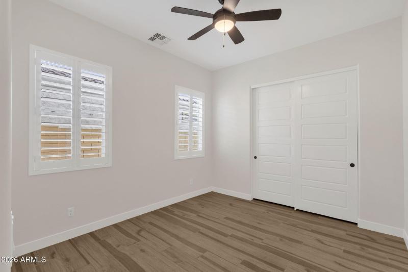 16-web-or-mls-5924-e-redmont-dr