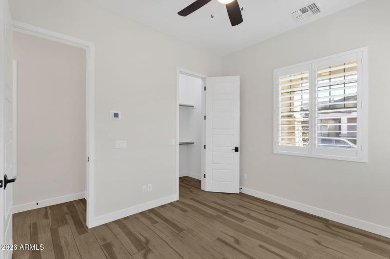 14-web-or-mls-5924-e-redmont-dr