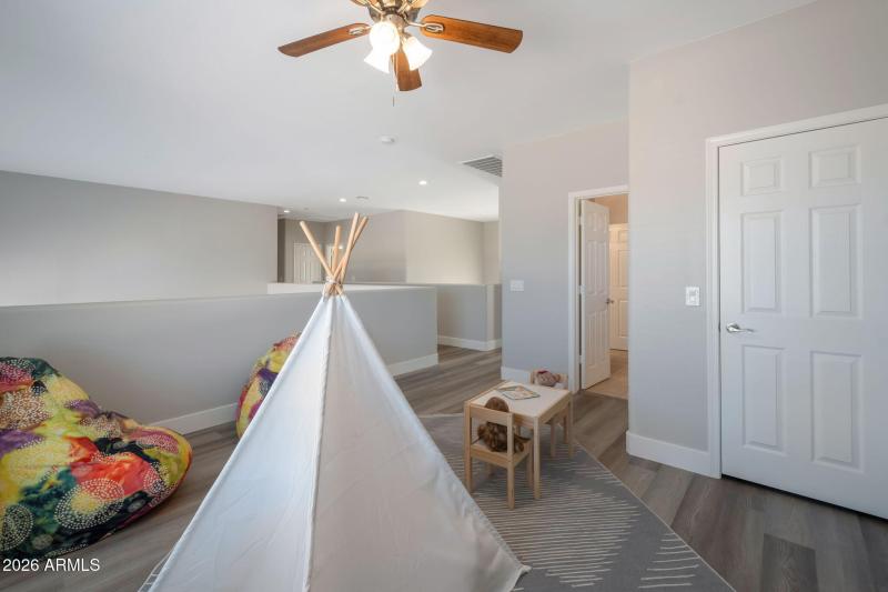 13-web-or-mls-Qp-9478