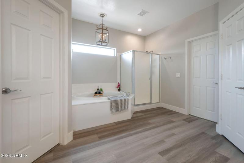 25-web-or-mls-Qp-9524