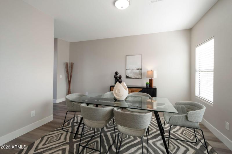 37-web-or-mls-Qp-9561