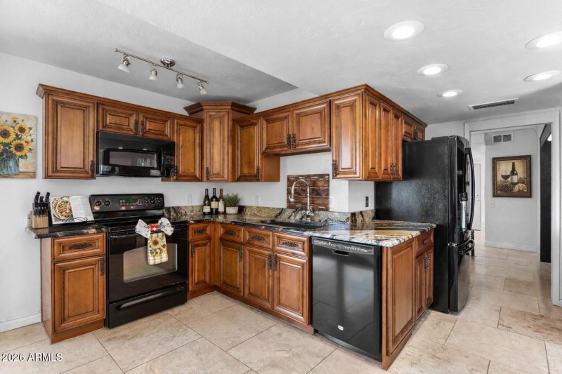 ChatGPT Image Jan 30, 2026, 06_06_57 PM