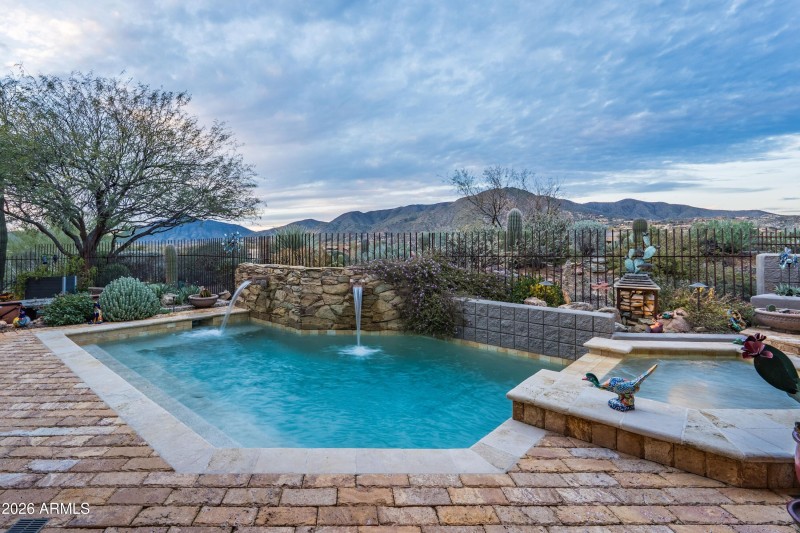 004_Backyard Sanctuary