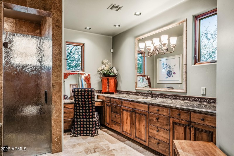 026_Two Full Baths in One